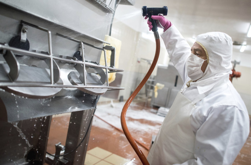 From farm to fork: The role of bearings in the food and beverage supply chain